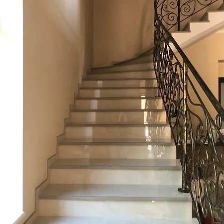 Gr Hotel *